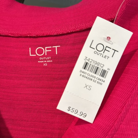 Loft hot pink top with crystal button finishing - Picture 2 of 5